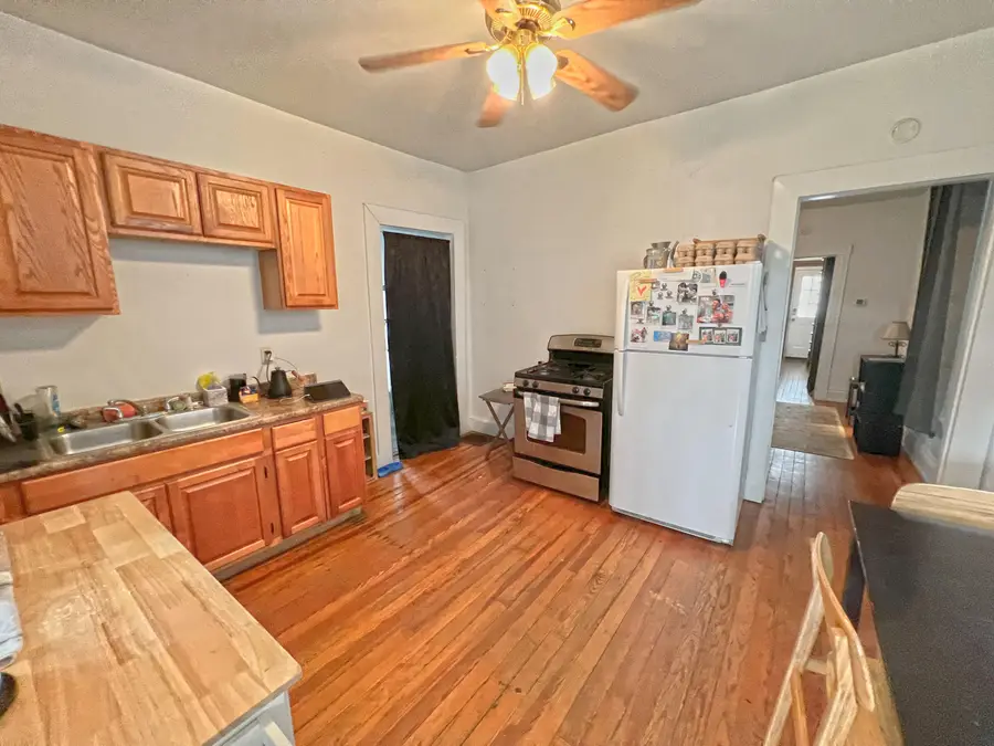 319 E 42nd Street, Covington, KY 41015 - #3