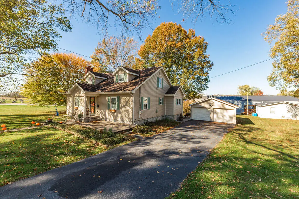 711 Maple Avenue, Falmouth, KY 41040 - #1