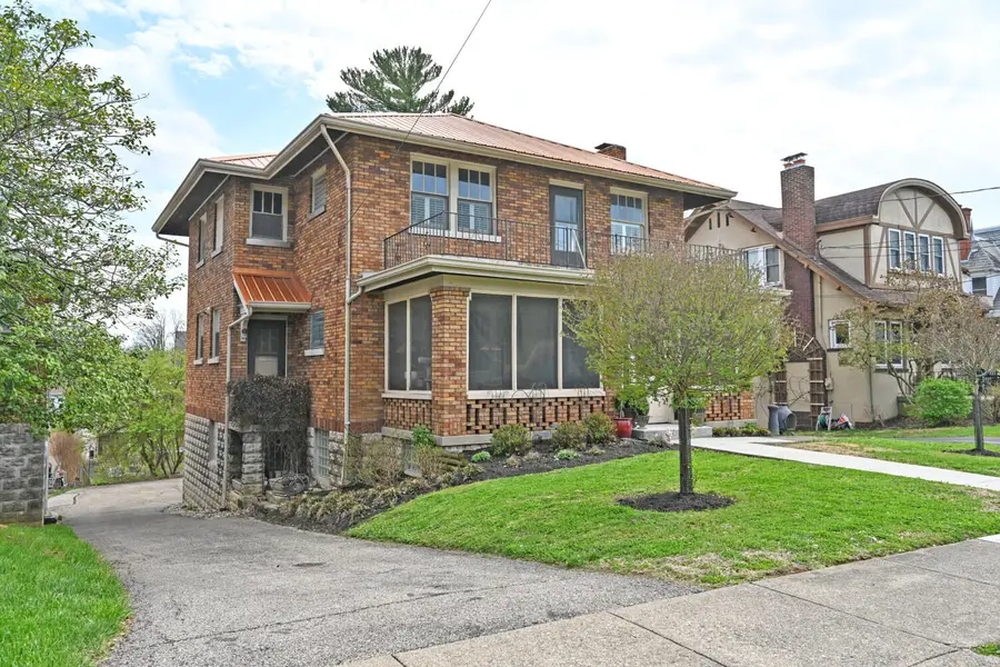 58 W Villa Place, Fort Thomas, KY 41075 - #3