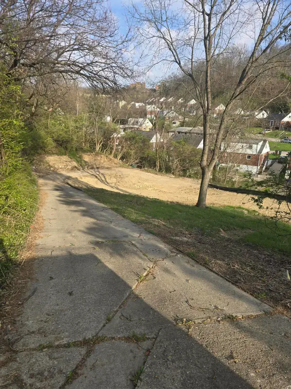 2220 New Linden Road, Newport, KY 41071