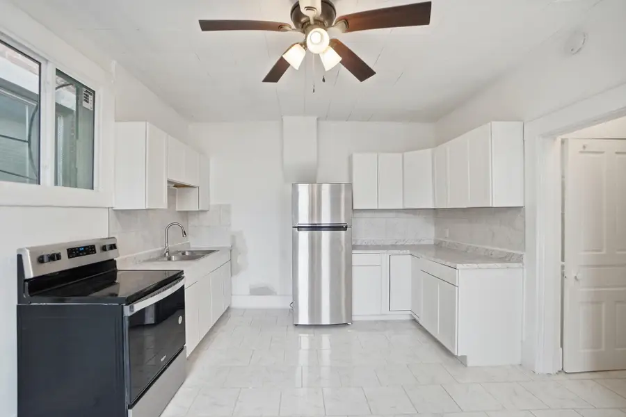 226 W 10th Street, Newport, KY 41071 - #3