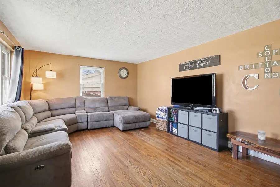 20 Dorothy Drive, Highland Heights, KY 41076 - #3