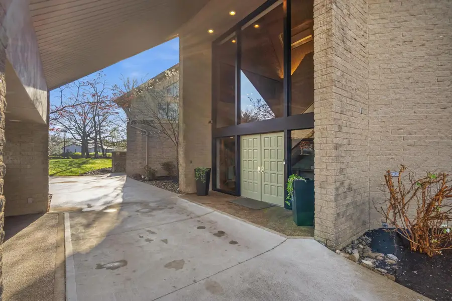 60 Winston Hill Road, Fort Thomas, KY 41075 - #2