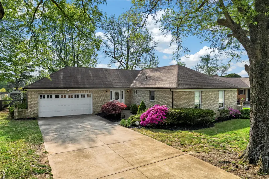 8861 Valley Circle Drive, Florence, KY 41042 - #2