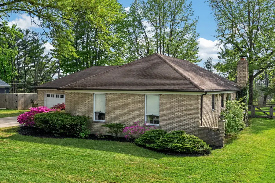 8861 Valley Circle Drive, Florence, KY 41042 - #3