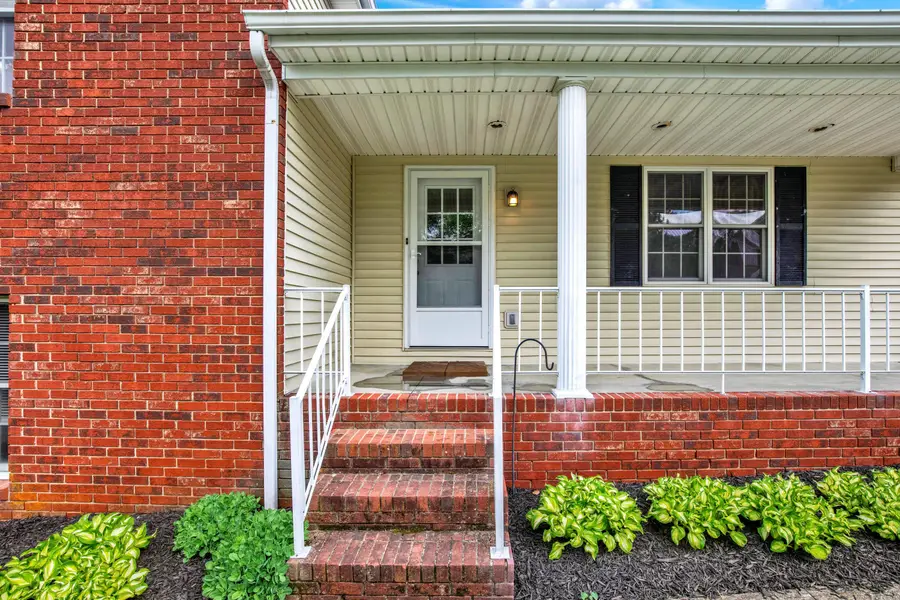 1568 Algonquin Drive, Maysville, KY 41056 - #3