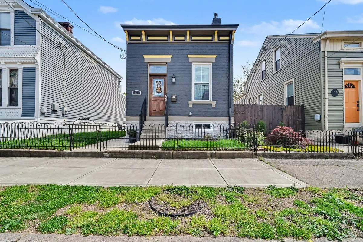 324 W 9th Street, Newport, KY 41071 - #1