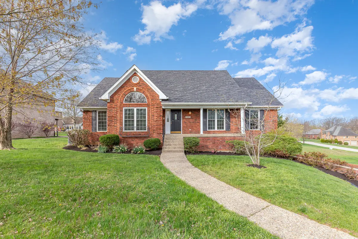 2600 Sunningdale Place E, La Grange, KY 40031 - #1