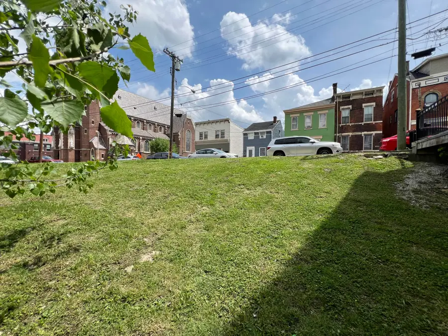 656 W Pike Street, Covington, KY 41011 - #3