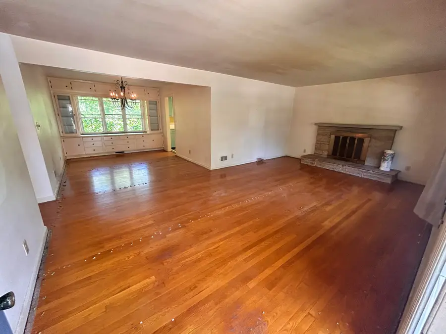 1005 Rose Circle, Park Hills, KY 41011 - #2