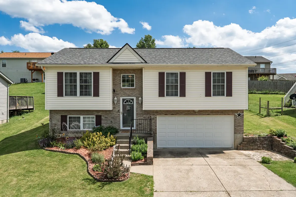 240 Brentwood Drive, Dry Ridge, KY 41035 - #1