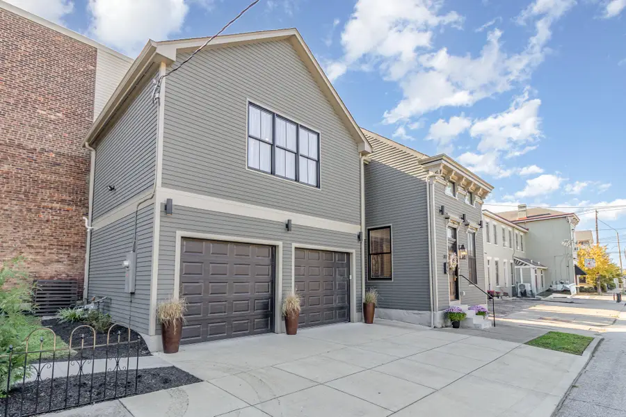 312 E 9th Street, Newport, KY 41071 - #3