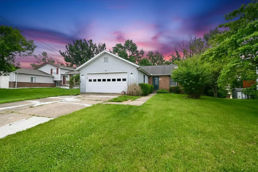 29 W Cobblestone Court, Florence, KY 41042 - #2