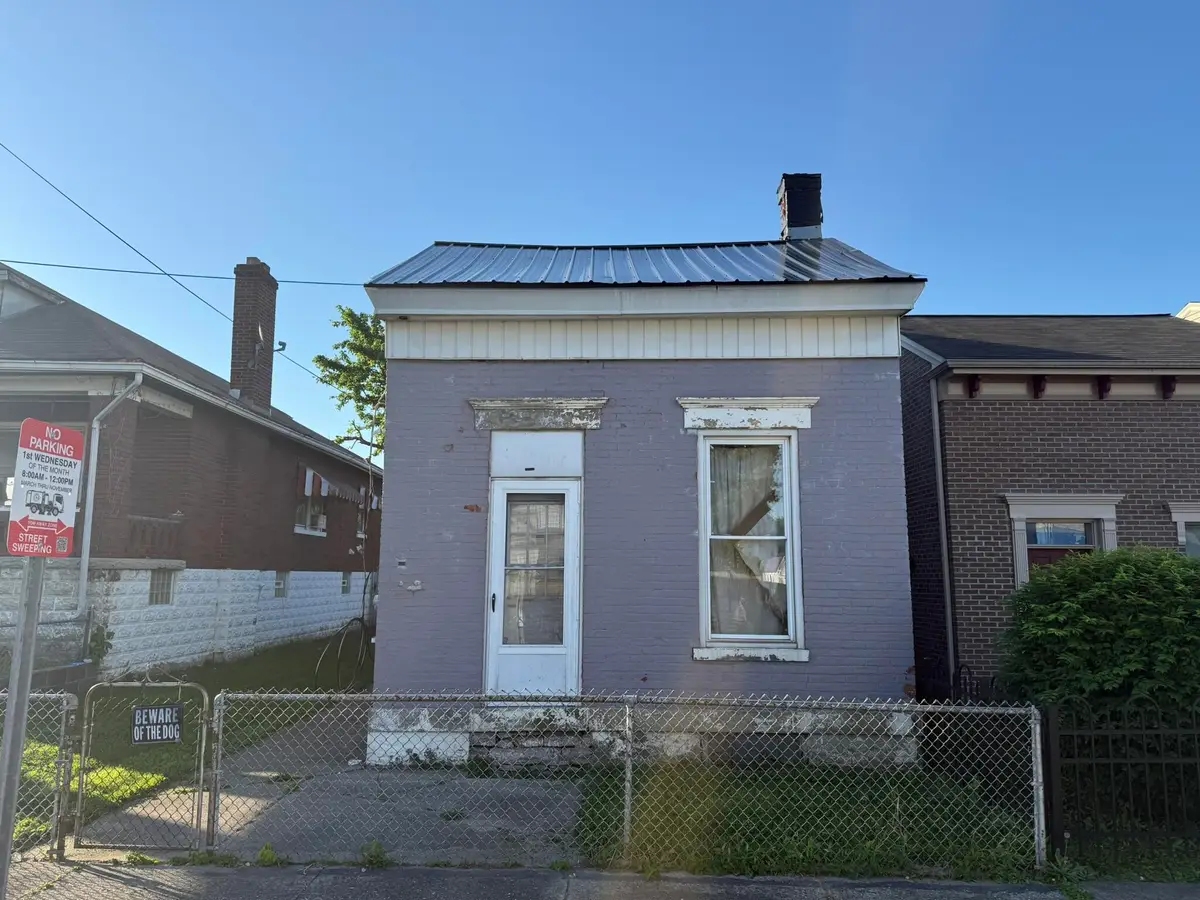 418 W 8th Street, Newport, KY 41071 - #1