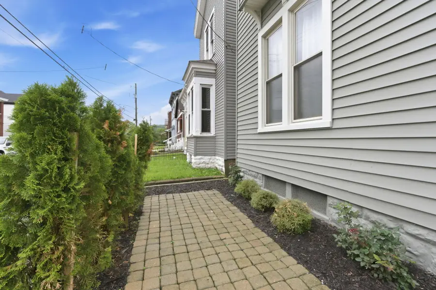 209 E 15th Street, Covington, KY 41011 - #2