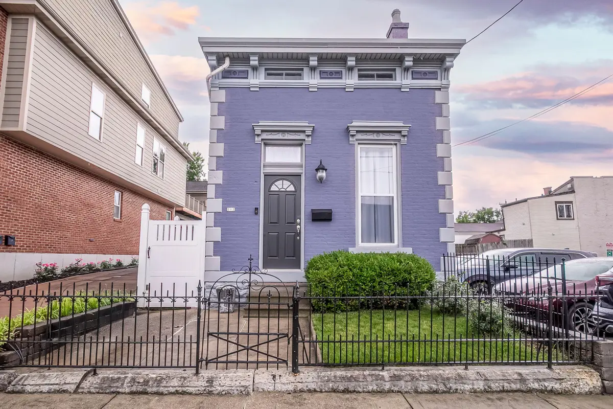 212 E 4th Street, Newport, KY 41071 - #1