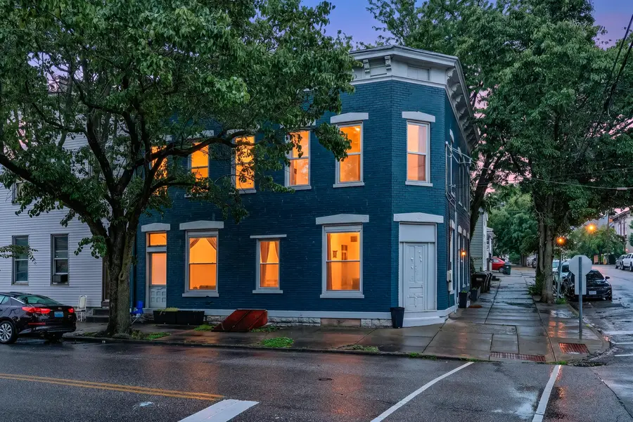 236 W 9th Street, Newport, KY 41071 - #2