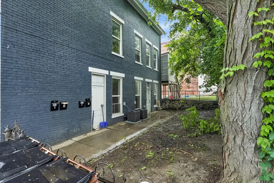 236 W 9th Street, Newport, KY 41071 - #3