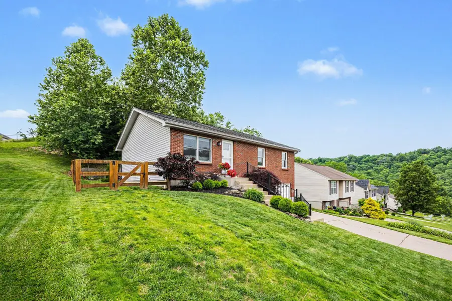 2075 Gribble Drive, Covington, KY 41017 - #2