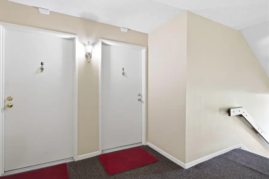 33 Highland Meadows Circle #8, Highland Heights, KY 41076 - #3