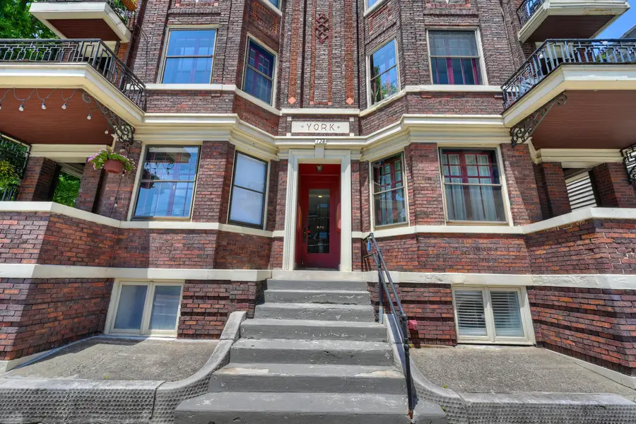 128 E 5th Street #7, Covington, KY 41011 - #2