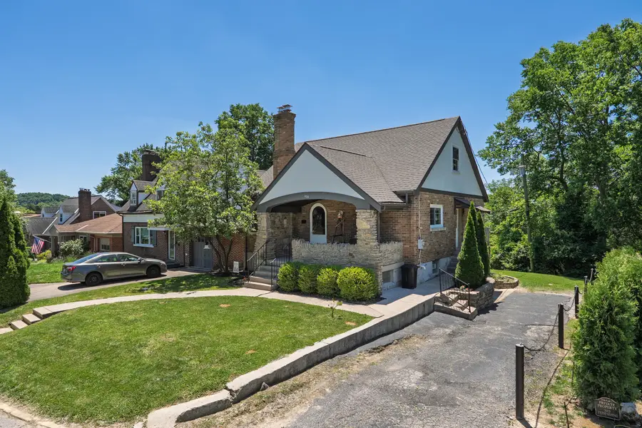 904 Clayton Court, Bellevue, KY 41073 - #3
