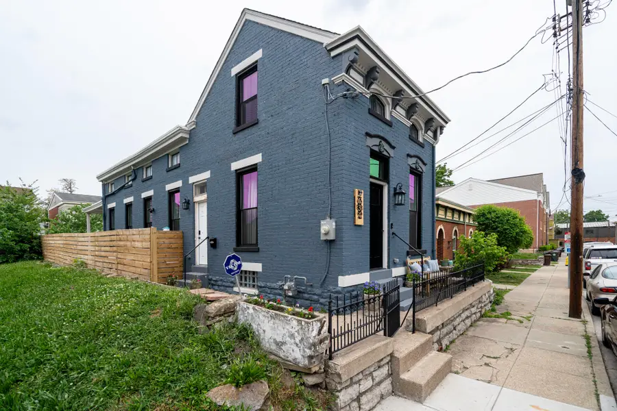 634 Roberts Street, Newport, KY 41071 - #2