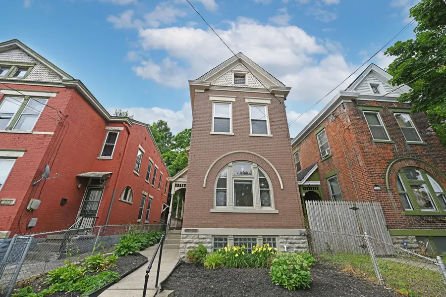 211 E 18th Street, Covington, KY 41014 - #2