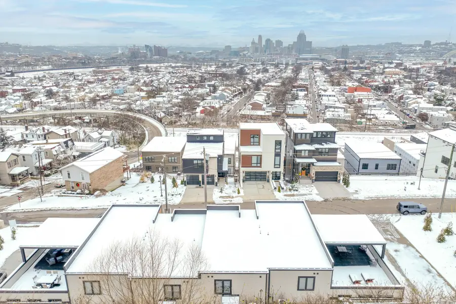 100 W 14th Street #B, Newport, KY 41071 - #3
