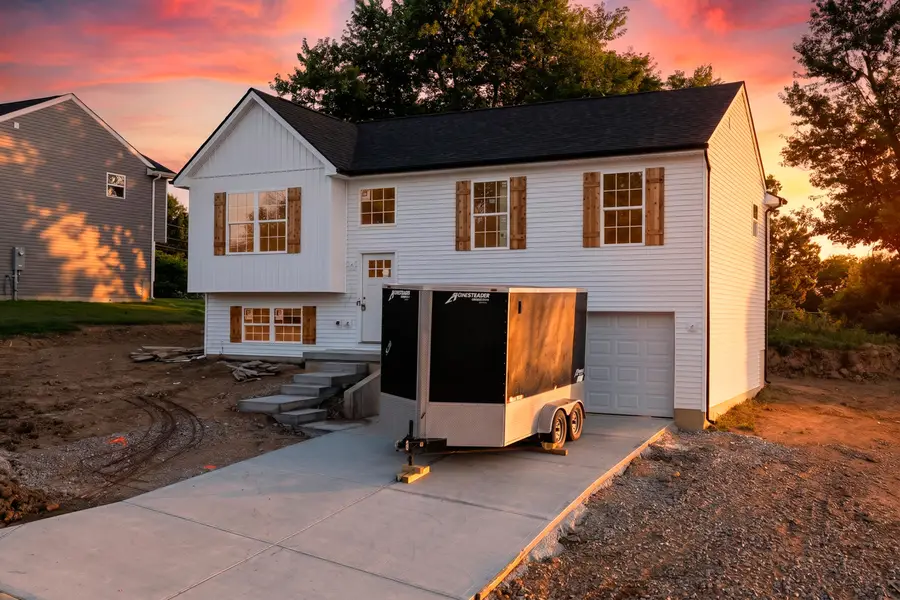 102 Avalon Drive, Williamstown, KY 41097 - #2