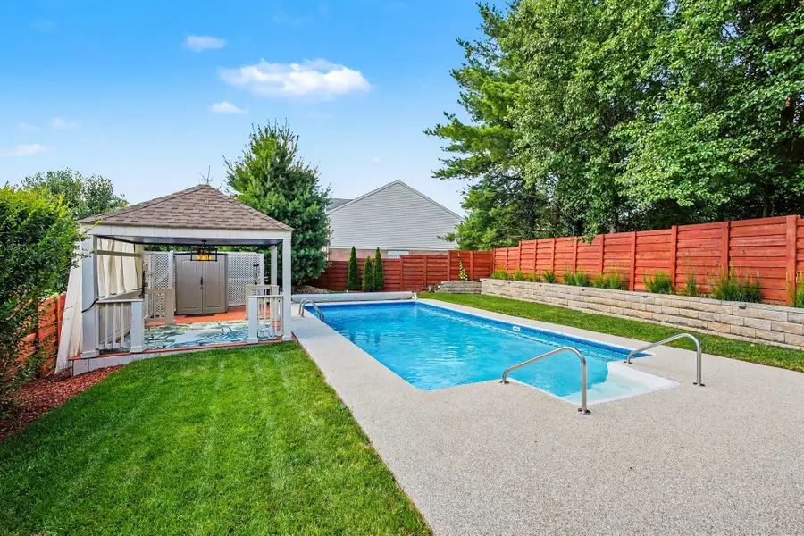 8187 Heatherwood Drive, Florence, KY 41042 - #2
