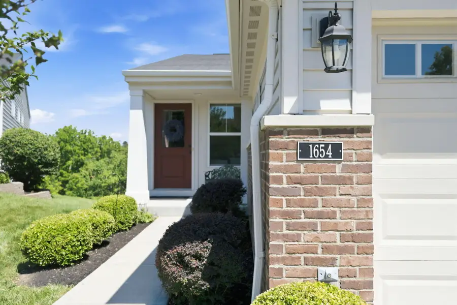 1654 Saint Annes Court, Florence, KY 41042 - #2