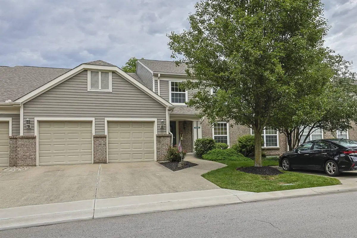 2115 Clareglen Drive #302, Crescent Springs, KY 41017 - #1