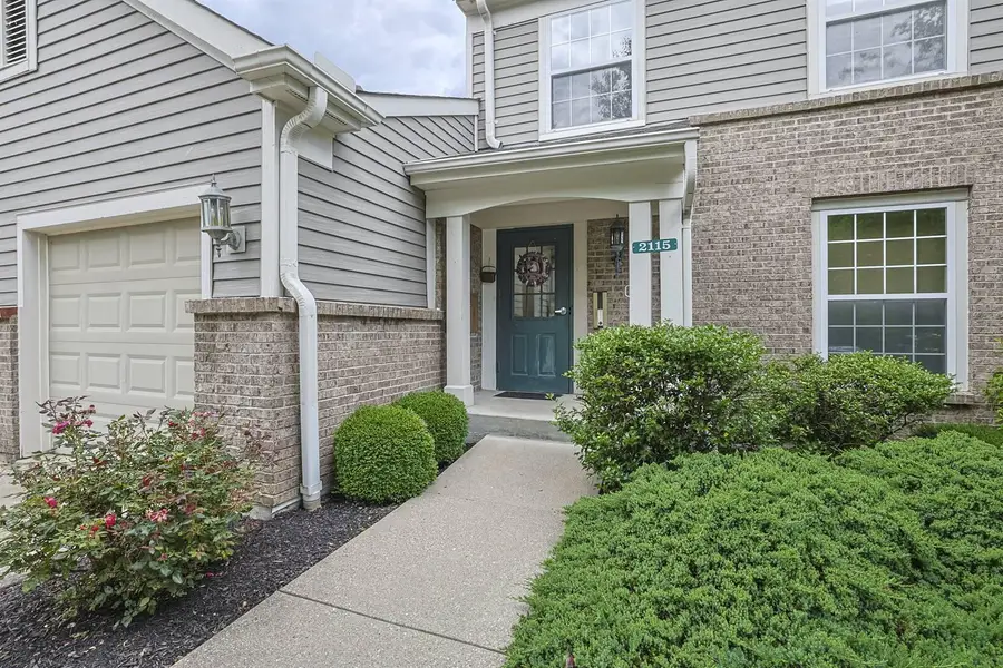 2115 Clareglen Drive #302, Crescent Springs, KY 41017 - #3