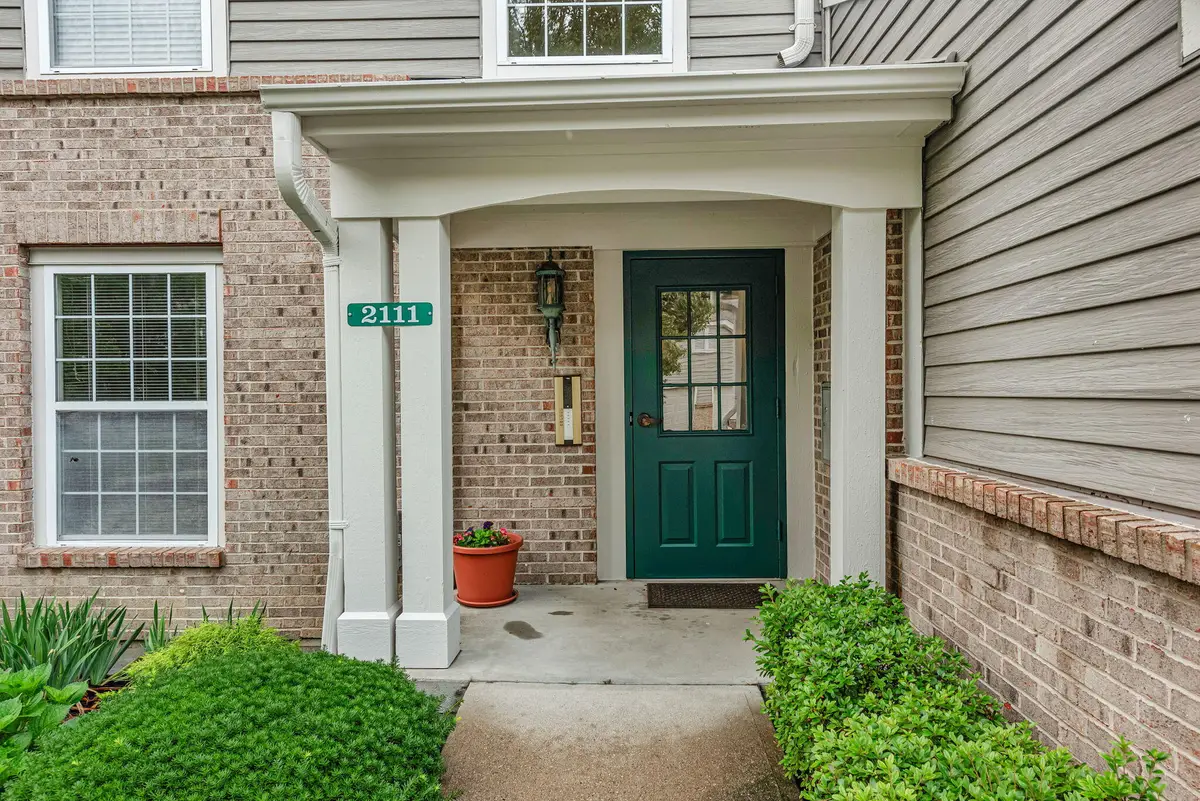 2111 Clareglen Drive #203, Crescent Springs, KY 41017 - #1