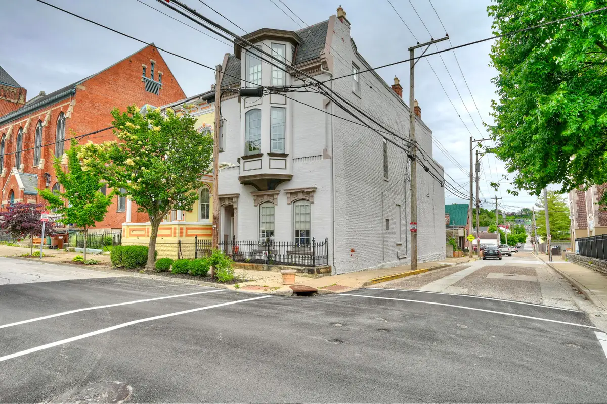 18 W 8th Street, Newport, KY 41071 - #1