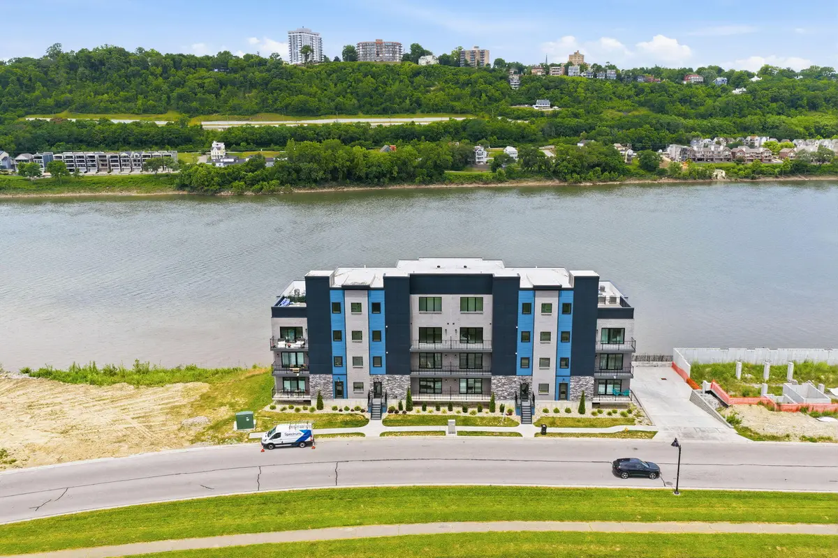 747 Manhattan Boulevard #204, Dayton, KY 41074 - #1