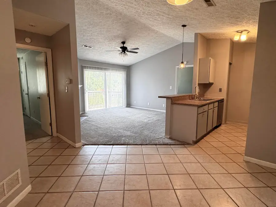 38 Woodland Hills Drive, Southgate, KY 41071 - #2