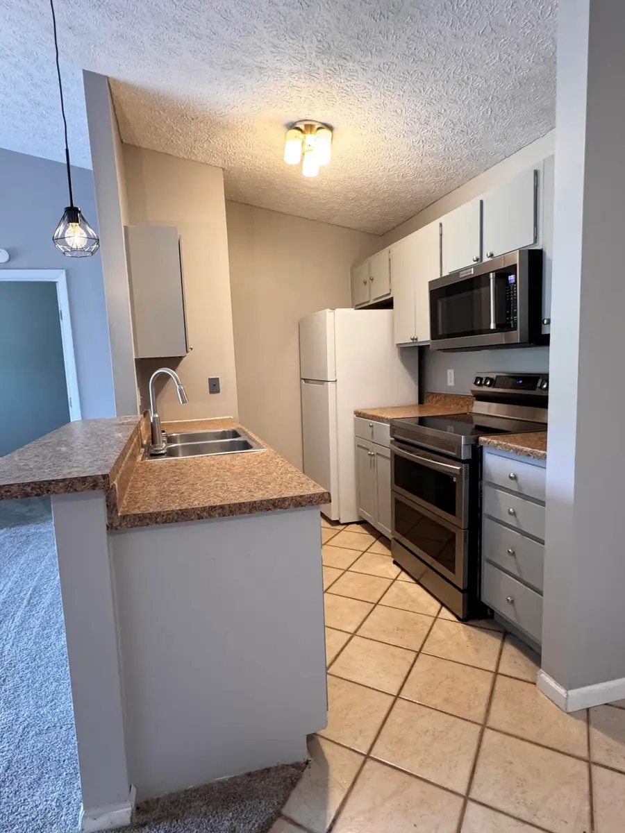 38 Woodland Hills Drive, Southgate, KY 41071 - #3
