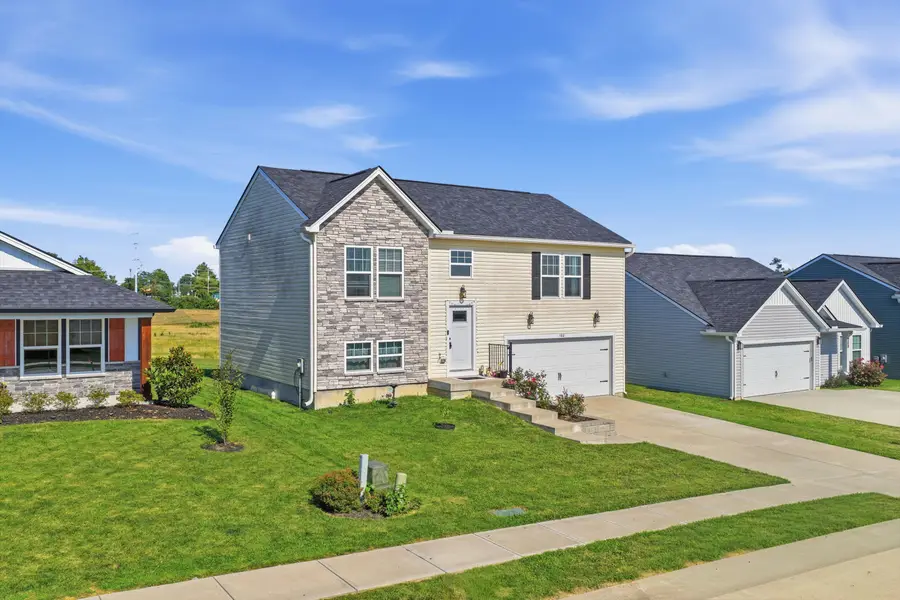 102 Churchill Drive, Williamstown, KY 41097 - #2