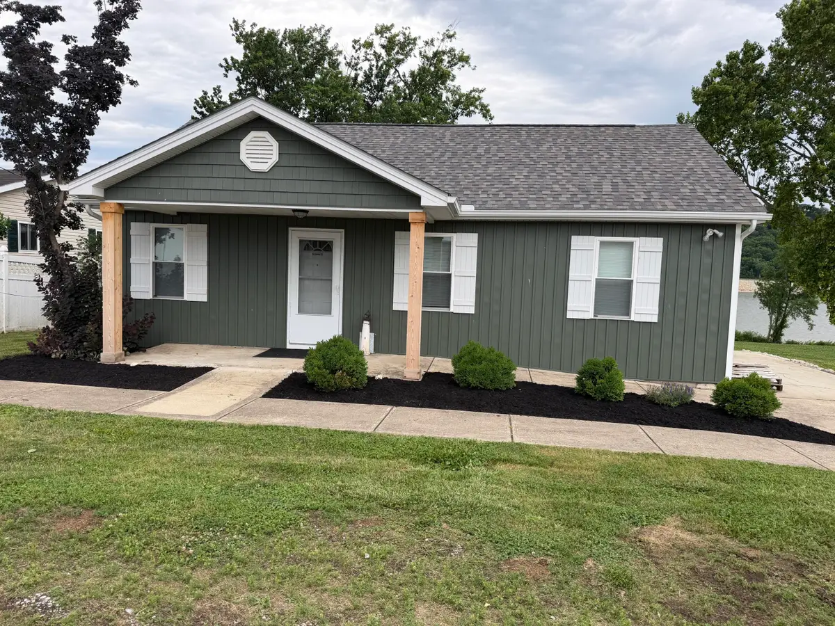 311 E High Street, Warsaw, KY 41095 - #1