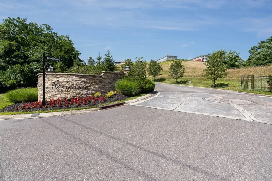 378 Riverpointe Drive #1, Dayton, KY 41074 - #2