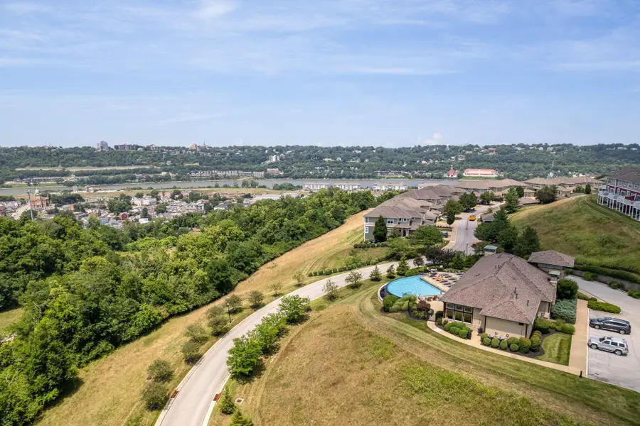 378 Riverpointe Drive #1, Dayton, KY 41074 - #3
