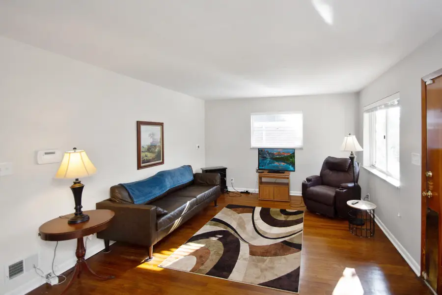16 E 43rd Street, Latonia, KY 41015 - #3