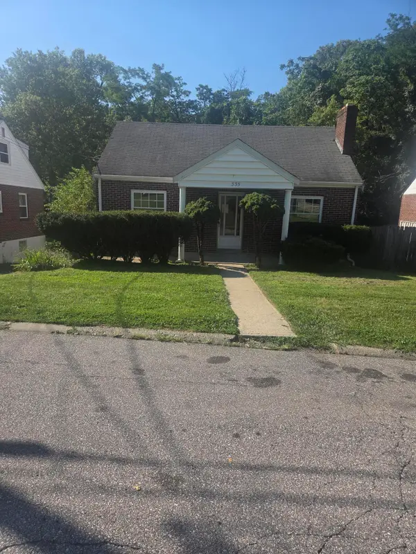 335 Riddle Place N, Newport, KY 41071