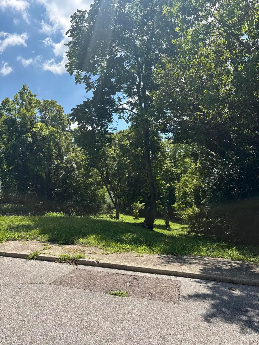 315 Bond Street, Covington, KY 41016 - #2