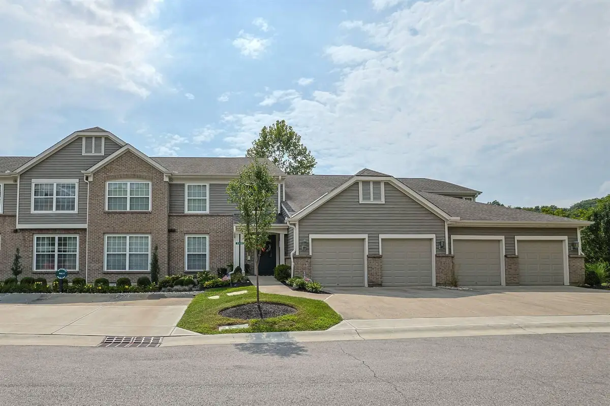 2118 Castlebar Court #104, Crescent Springs, KY 41017 - #1