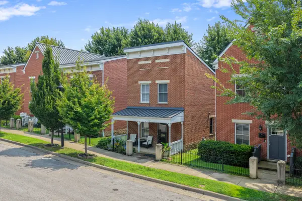 230 W 8th Street, Newport, KY 41071
