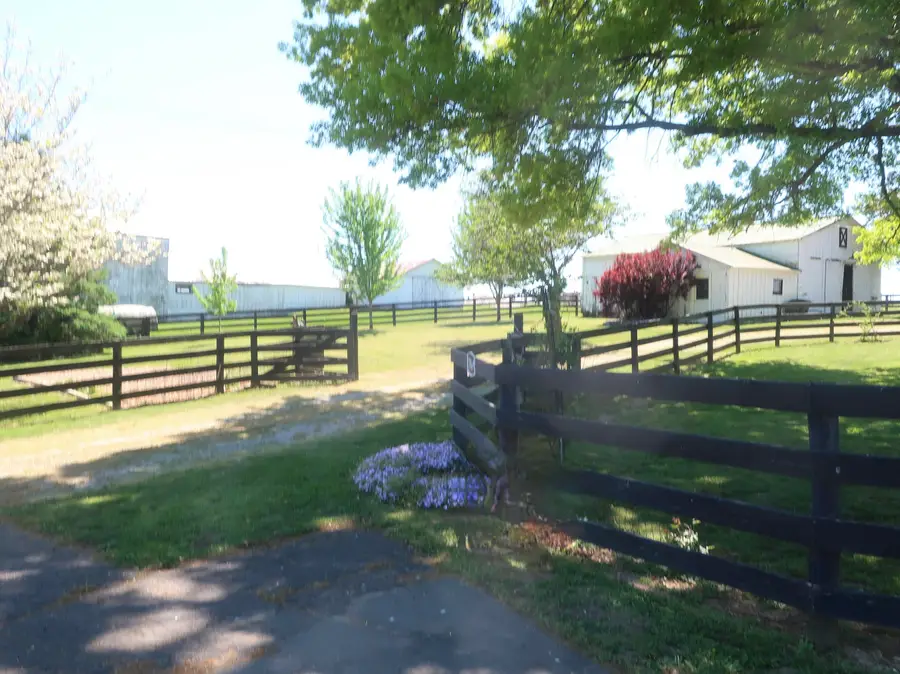 3869 Kentucky 435, Dover, KY 41034 - #3