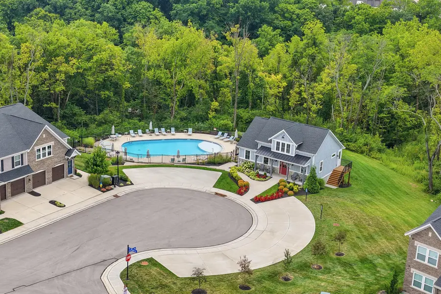 592 Foxhill Drive, Crescent Springs, KY 41017 - #3